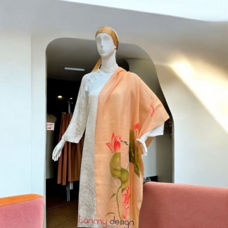 Khăn gai dài màu cam vẽ tay hình hoa sen  70*190cm